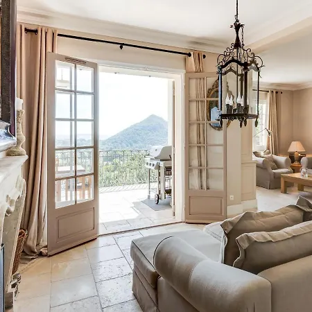 Villa Magnificent With Private Pool Mandelieu-la-Napoule