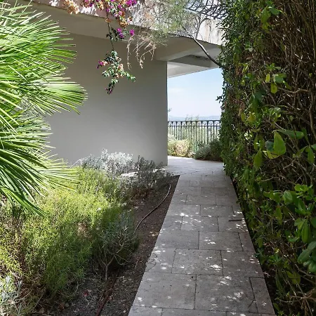 Magnificent With Private Pool